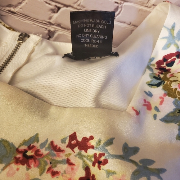 Wet Seal Floral Dress - Picture 3 of 4